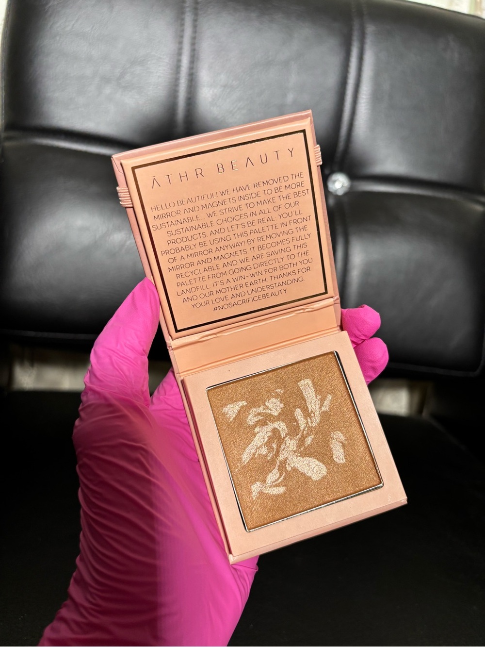 Ethereal Diffused Reflections Bronzing Powder - - Picture 2 of 3